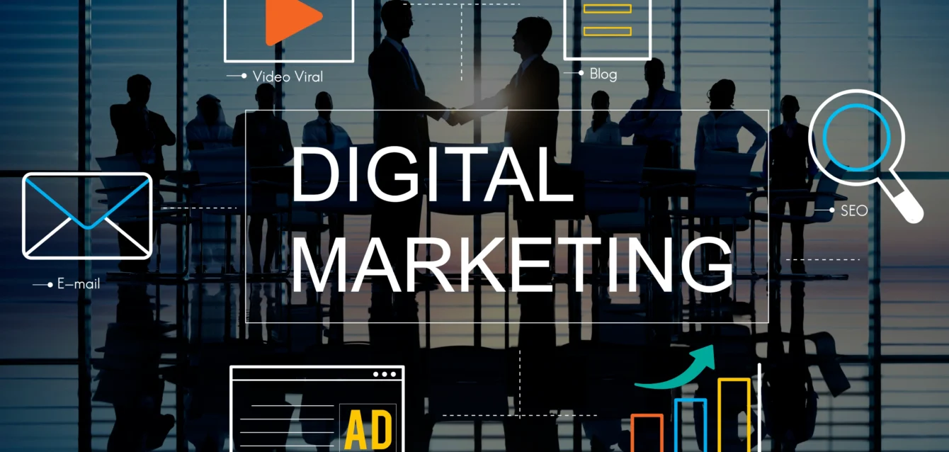 digital-marketing-with-icons-business-people