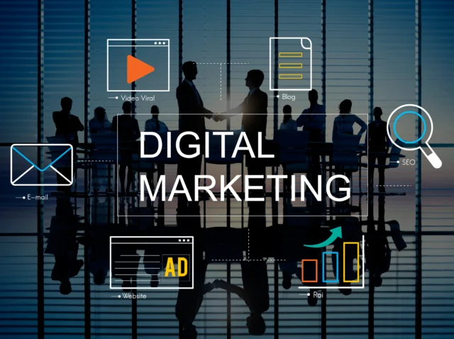 digital-marketing-with-icons-business-people